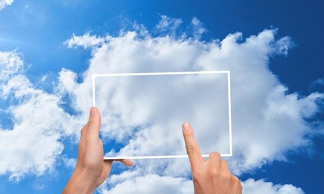Está a olhar para as nuvens à espera para dar o primeiro passo?